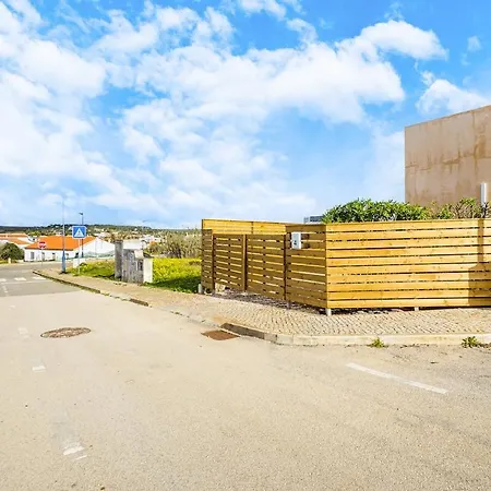 Sunny, Modern With Terraces And Garden Sagres