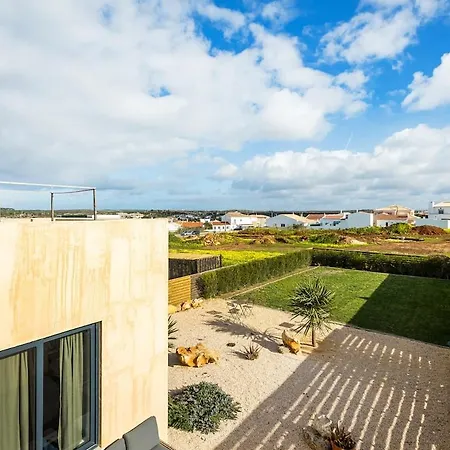 Holiday home Sunny, Modern With Terraces And Garden